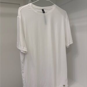 Vuori White Short Sleeve Men's Tee